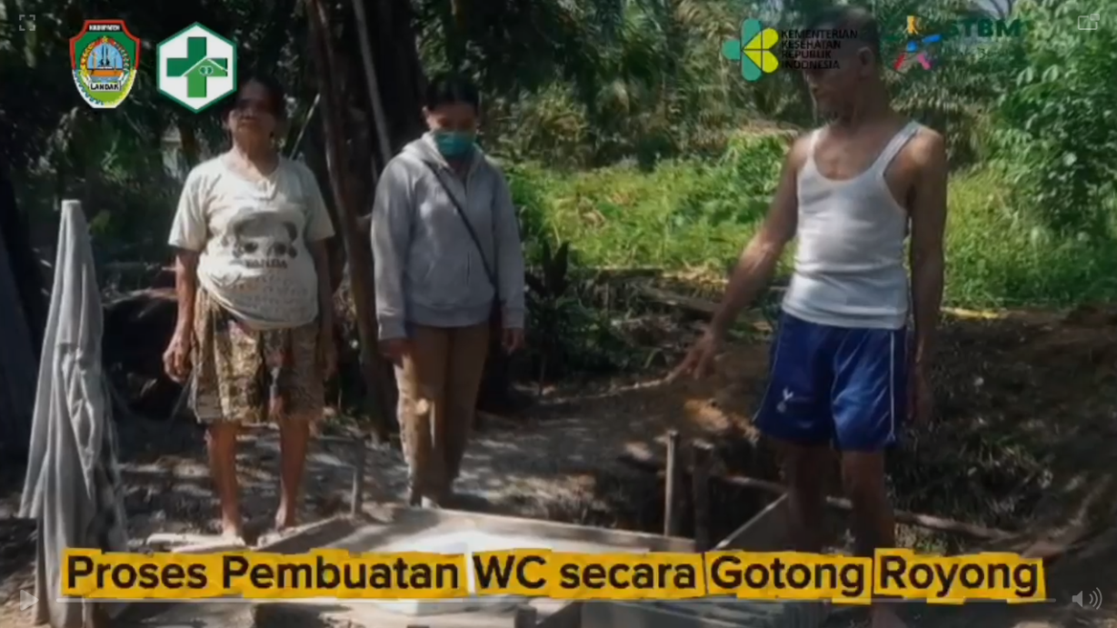 Proses Pembuatan WC secara Gotong Royong
